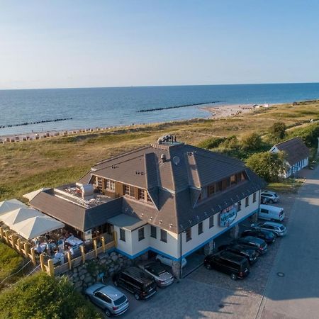 Moby Dick Hotel & Ferienwohnungen Вустров Екстериор снимка