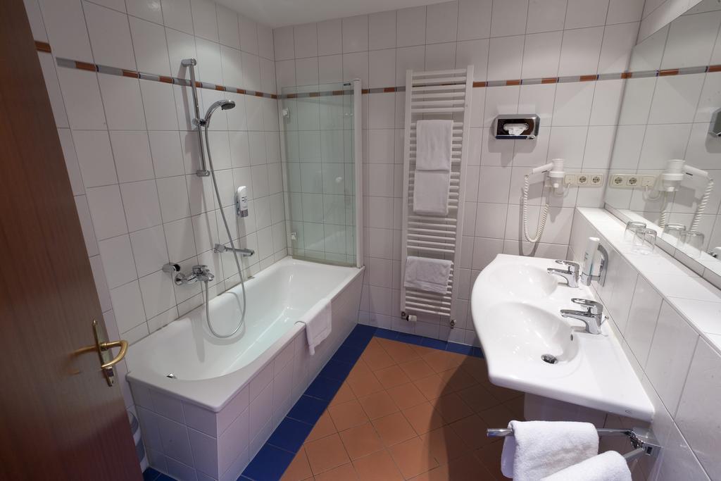 Moby Dick Hotel & Ferienwohnungen Вустров Стая снимка